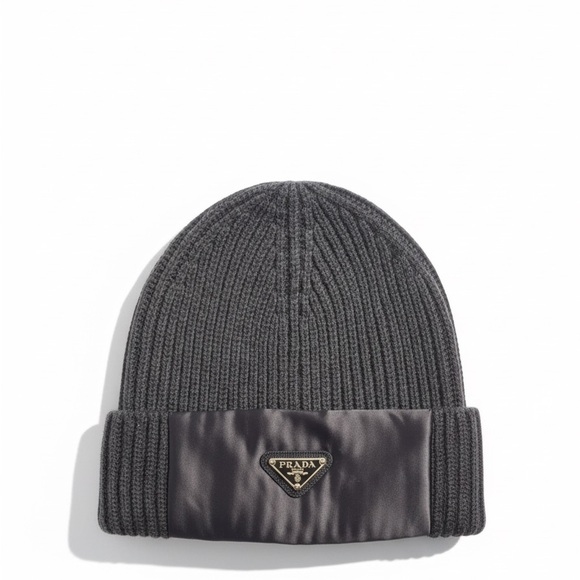 Pre-Owned Prada Re-Nylon Beanie💥